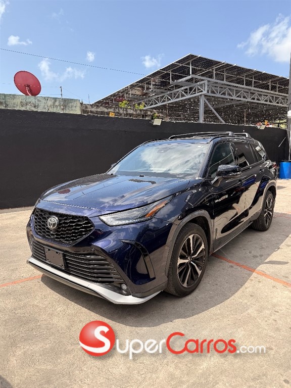 2021 Toyota Highlander XSE