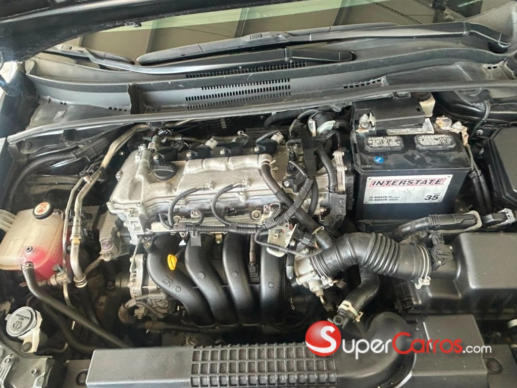 2021 Toyota Corolla LE — foto 2 / 8
