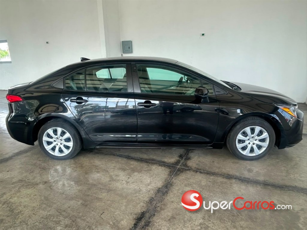 2021 Toyota Corolla LE — foto 3 / 8