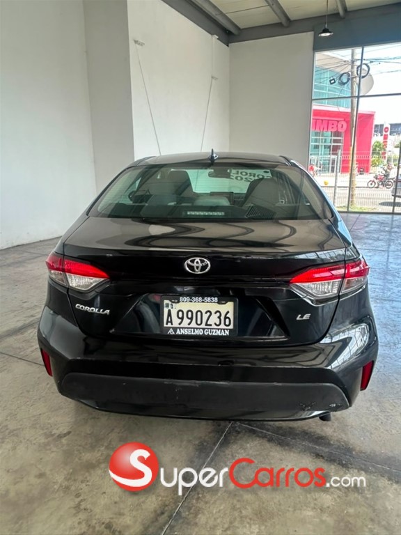 2021 Toyota Corolla LE — foto 4 / 8
