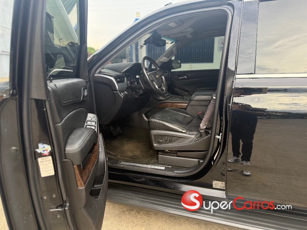 2016 Chevrolet Suburban LT — foto 6 / 10