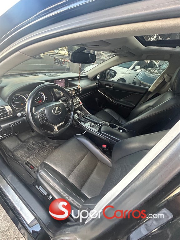 2015 Lexus IS 250 — foto 4 / 11