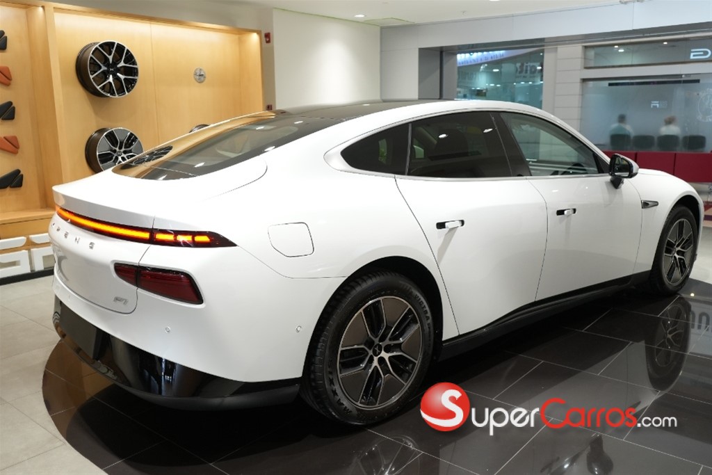 2024 Xpeng P7i RWD Long Range — foto 5 / 9