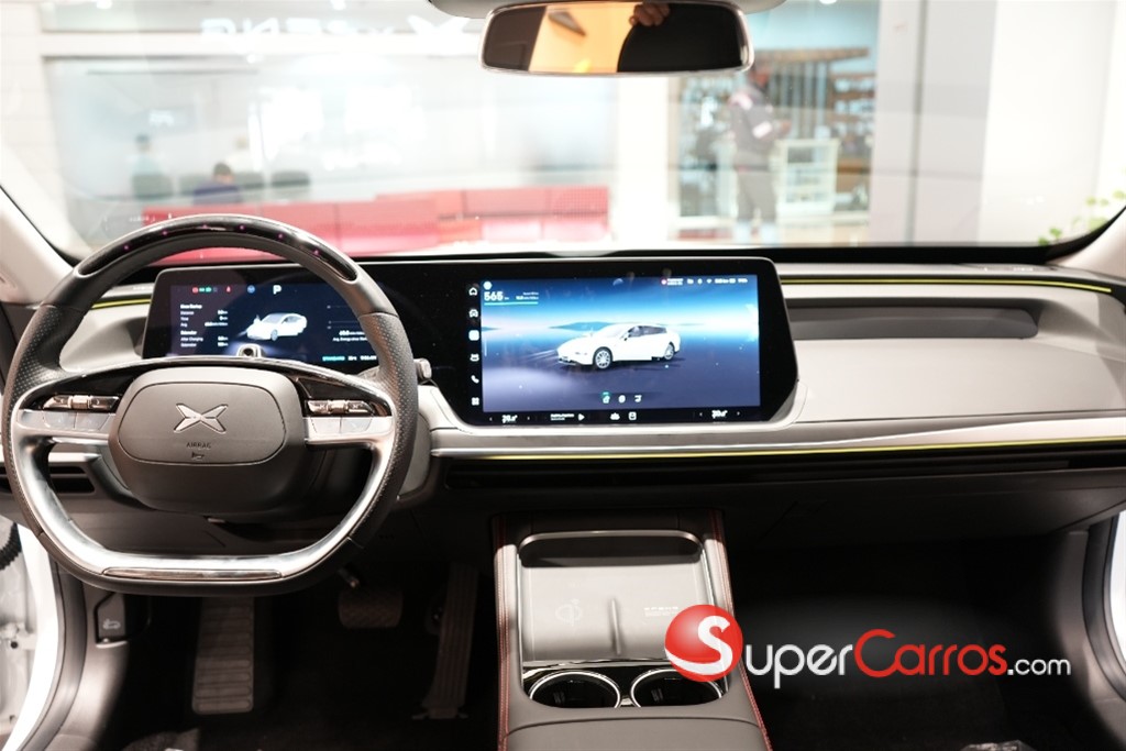 2024 Xpeng P7i RWD Long Range — foto 6 / 9