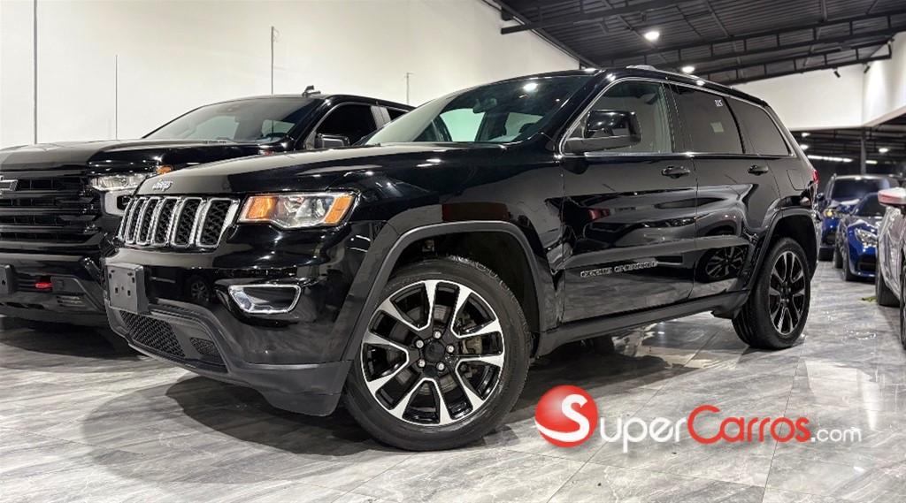 2021 Jeep Grand Cherokee Laredo 4x4 — foto 2 / 11