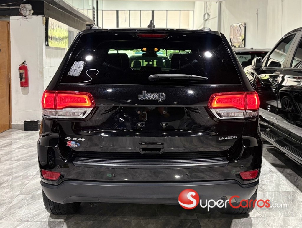 2021 Jeep Grand Cherokee Laredo 4x4 — foto 4 / 11