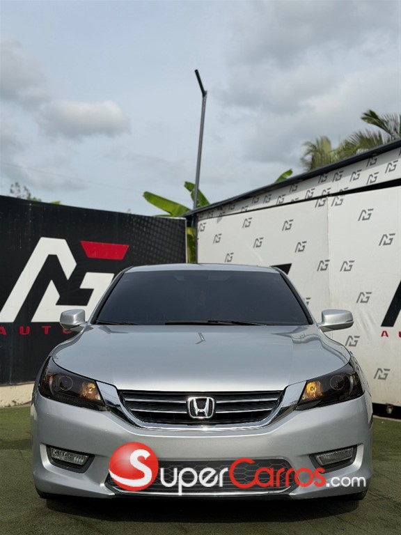 2013 Honda Accord EX — foto 2 / 11