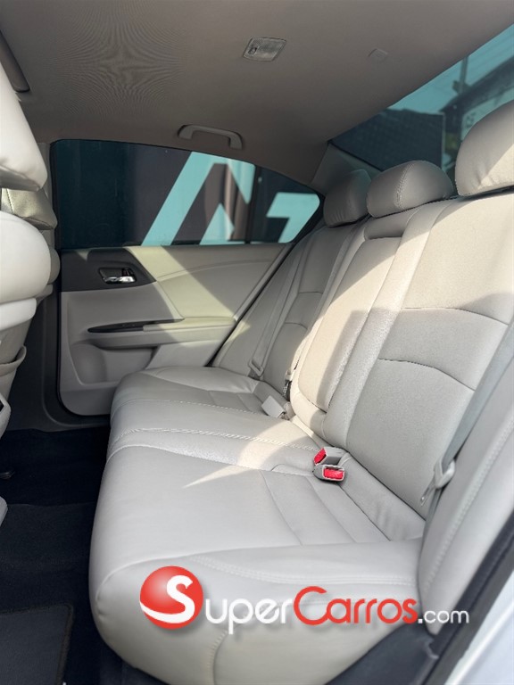 2013 Honda Accord EX — foto 8 / 11