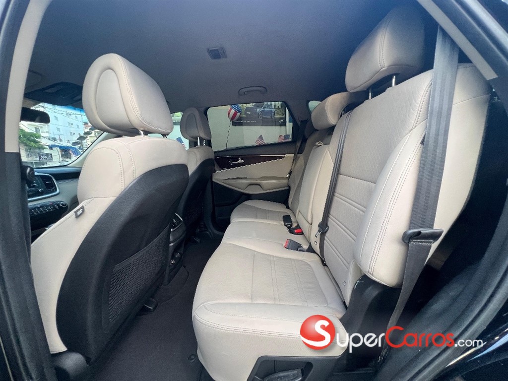 2017 Kia Sorento LX — foto 4 / 10