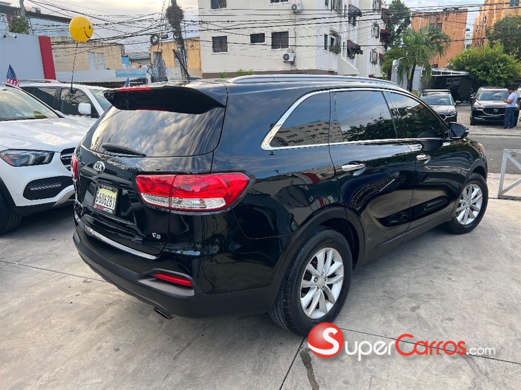 2017 Kia Sorento LX — foto 8 / 10