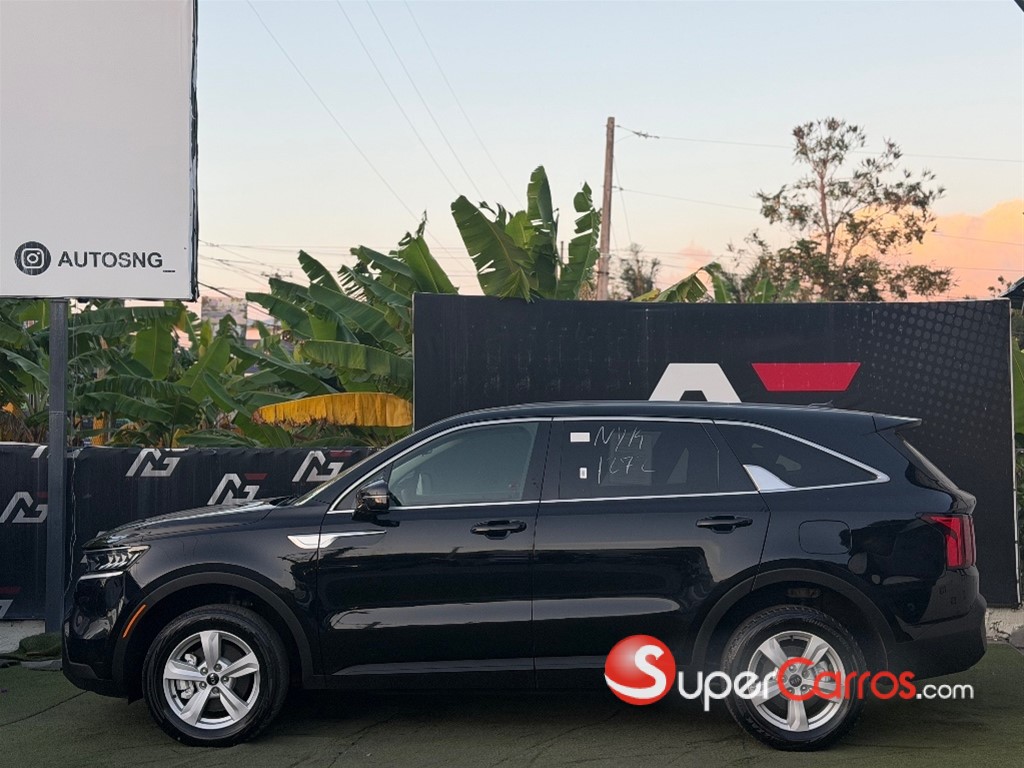 2021 Kia Sorento LX — foto 4 / 11