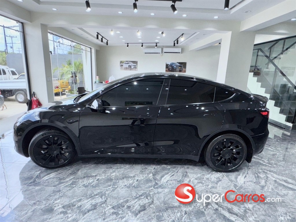 2022 Tesla Model Y — foto 5 / 12