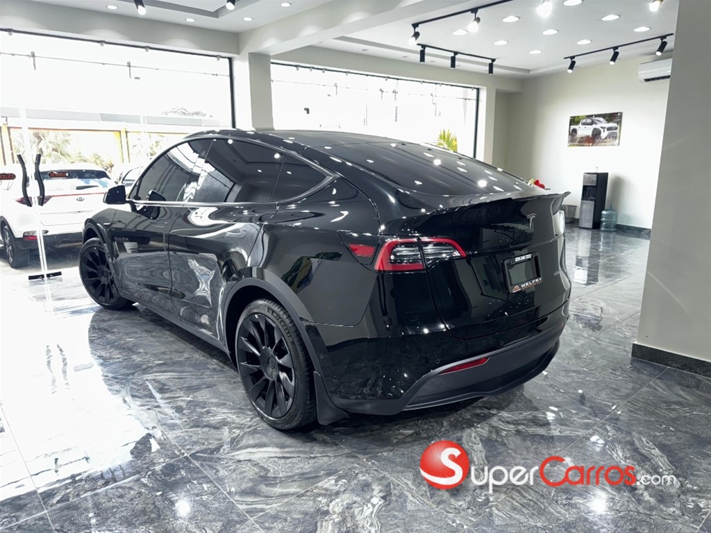 2022 Tesla Model Y — foto 6 / 12
