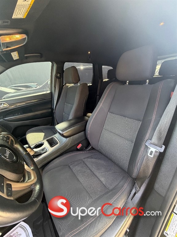 2016 Jeep Grand Cherokee ANIVERSARY EDITION — foto 6 / 8
