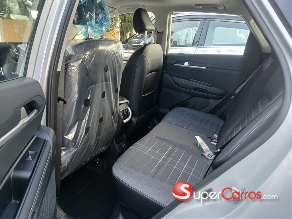 2027 Kia Sonet FULL — foto 5 / 12