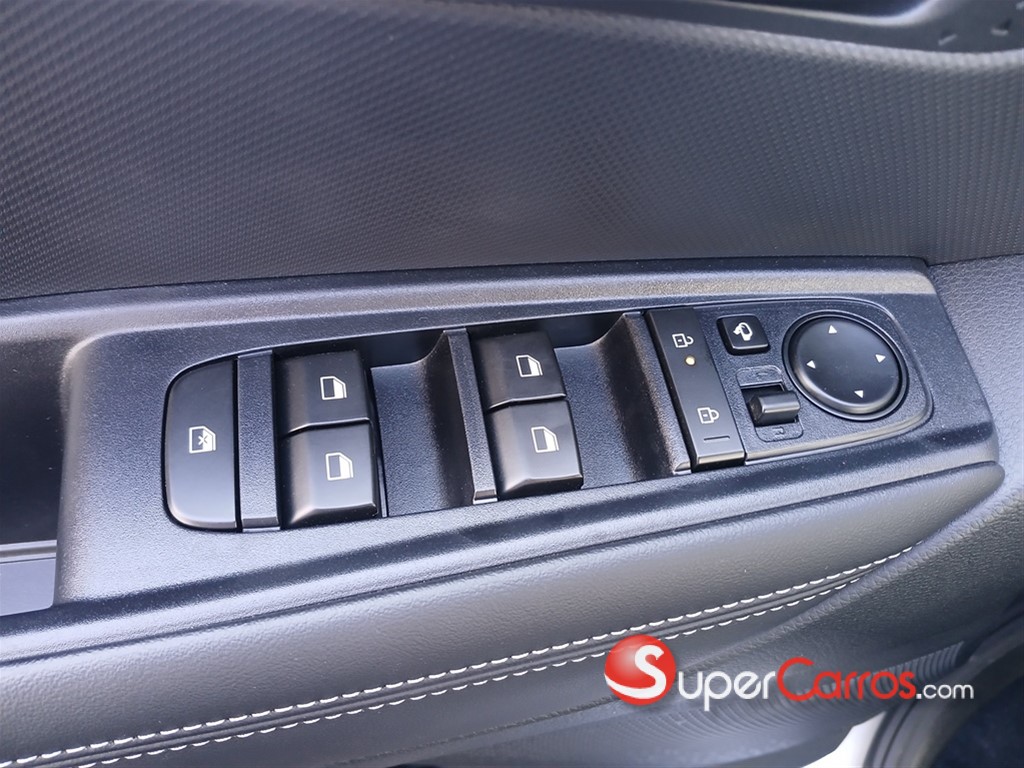 2027 Kia Sonet FULL — foto 8 / 12