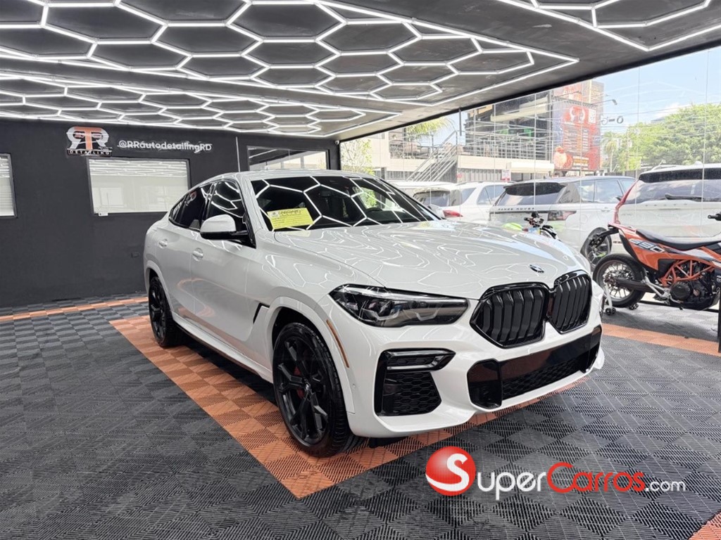2022 BMW X 6 xDrive40i — foto 10 / 12