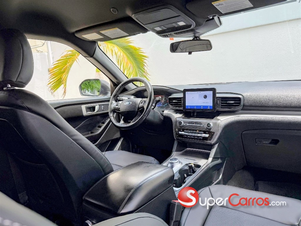 2020 Ford Explorer XLT 4WD — foto 7 / 10