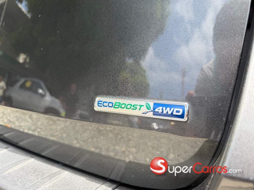 2020 Ford Explorer XLT 4WD — foto 10 / 10