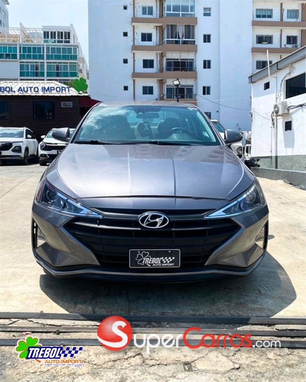 2020 Hyundai Elantra SEL — foto 2 / 9