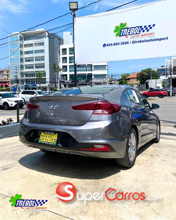2020 Hyundai Elantra SEL — foto 5 / 9