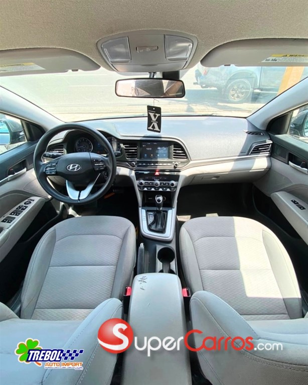 2020 Hyundai Elantra SEL — foto 6 / 9