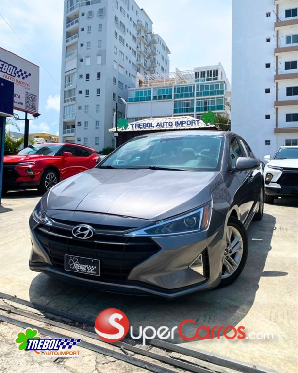 2020 Hyundai Elantra SEL — foto 7 / 9