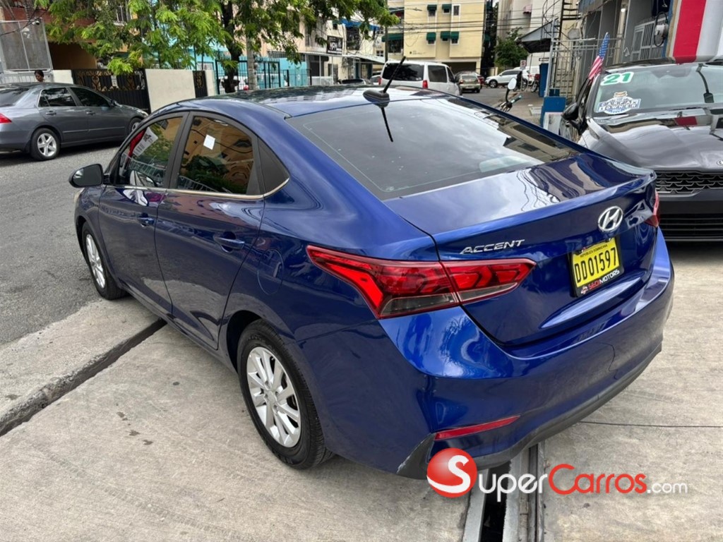 2022 Hyundai Accent SEL — foto 3 / 9