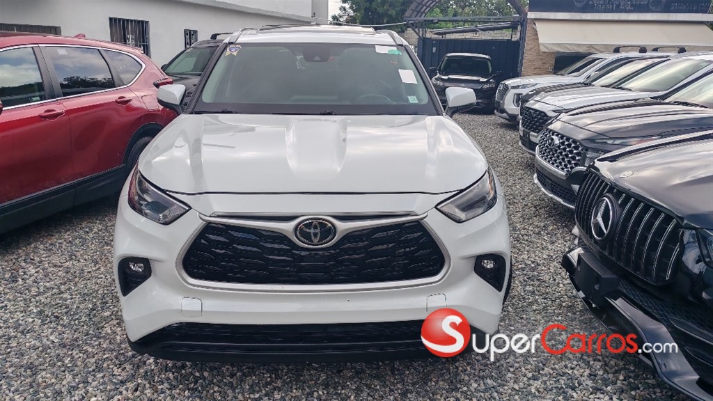 2022 Toyota Highlander XLE — foto 3 / 12