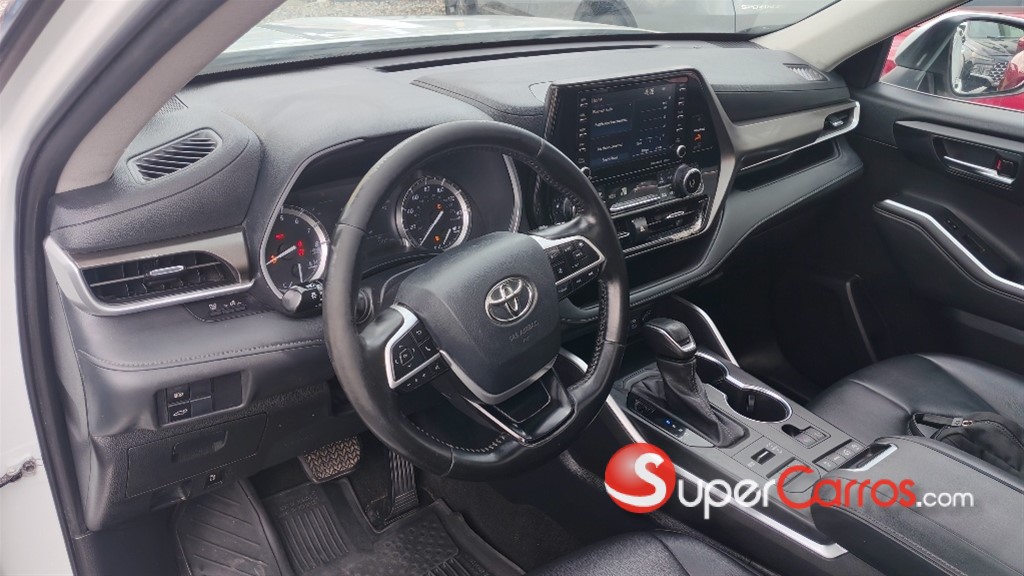 2022 Toyota Highlander XLE — foto 5 / 12