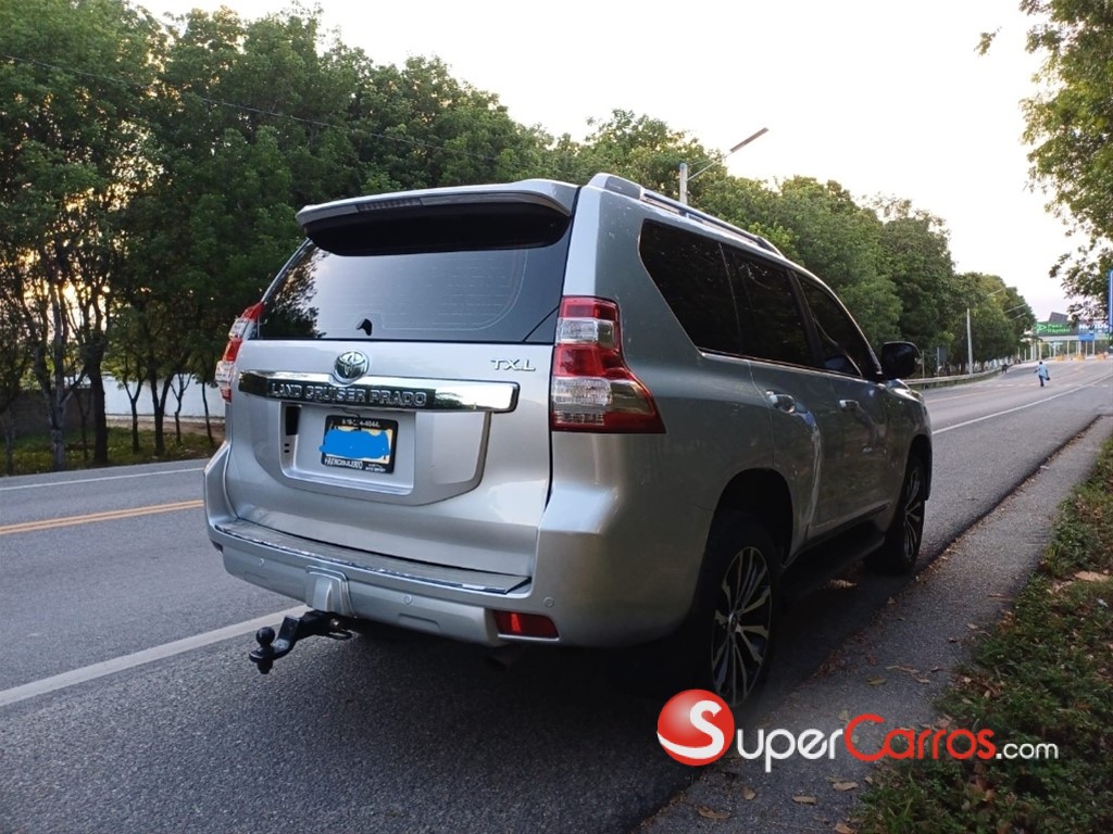2017 Toyota Land Cruiser Prado TXL — foto 2 / 10
