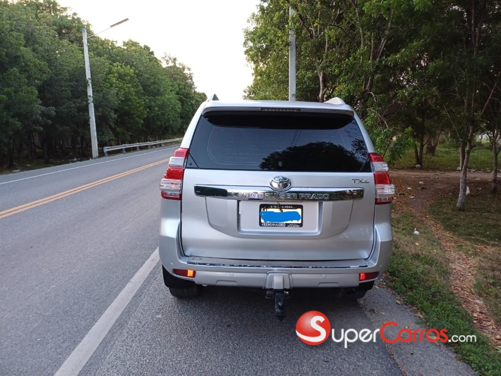 2017 Toyota Land Cruiser Prado TXL — foto 3 / 10