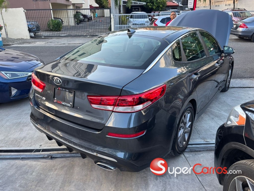 2020 Kia Optima FE — foto 4 / 9
