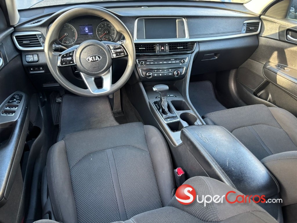 2020 Kia Optima FE — foto 7 / 9