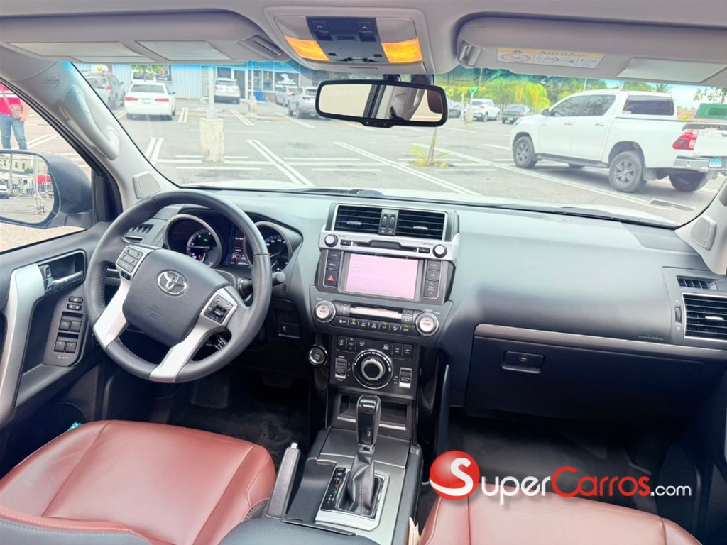 2017 Toyota Land Cruiser Prado VXL — foto 4 / 12
