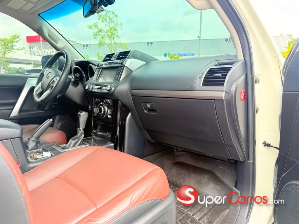2017 Toyota Land Cruiser Prado VXL — foto 6 / 12