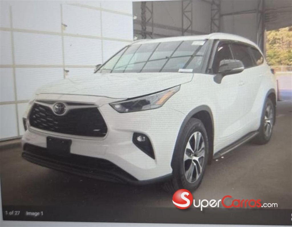 2022 Toyota Highlander Hybrid XLE — foto 3 / 9
