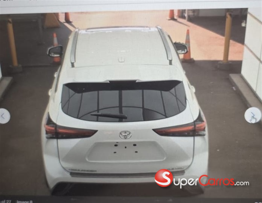 2022 Toyota Highlander Hybrid XLE — foto 4 / 9