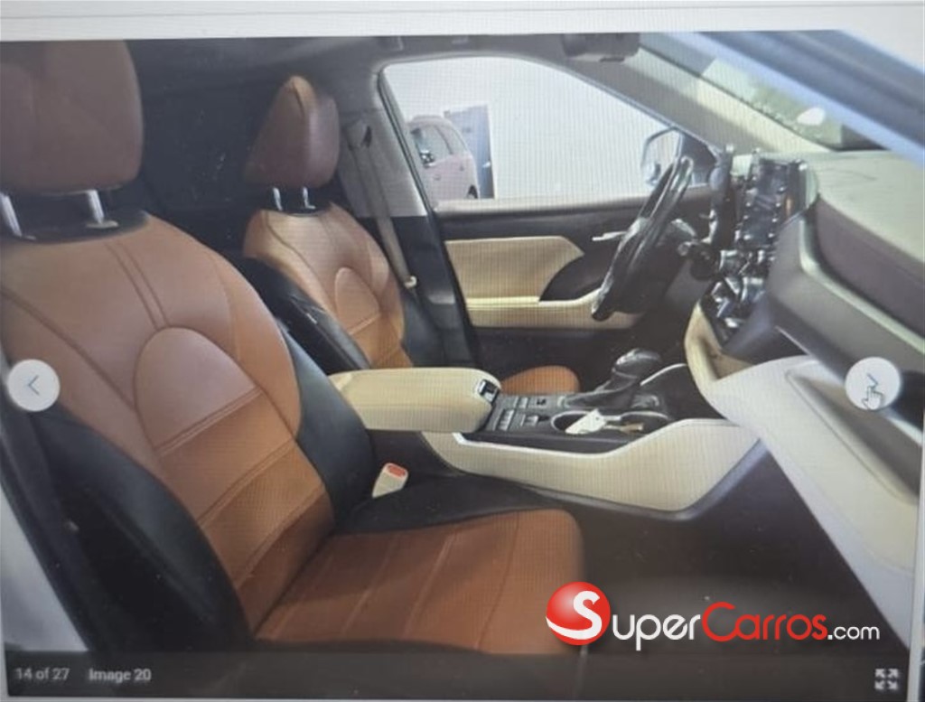 2022 Toyota Highlander Hybrid XLE — foto 8 / 9