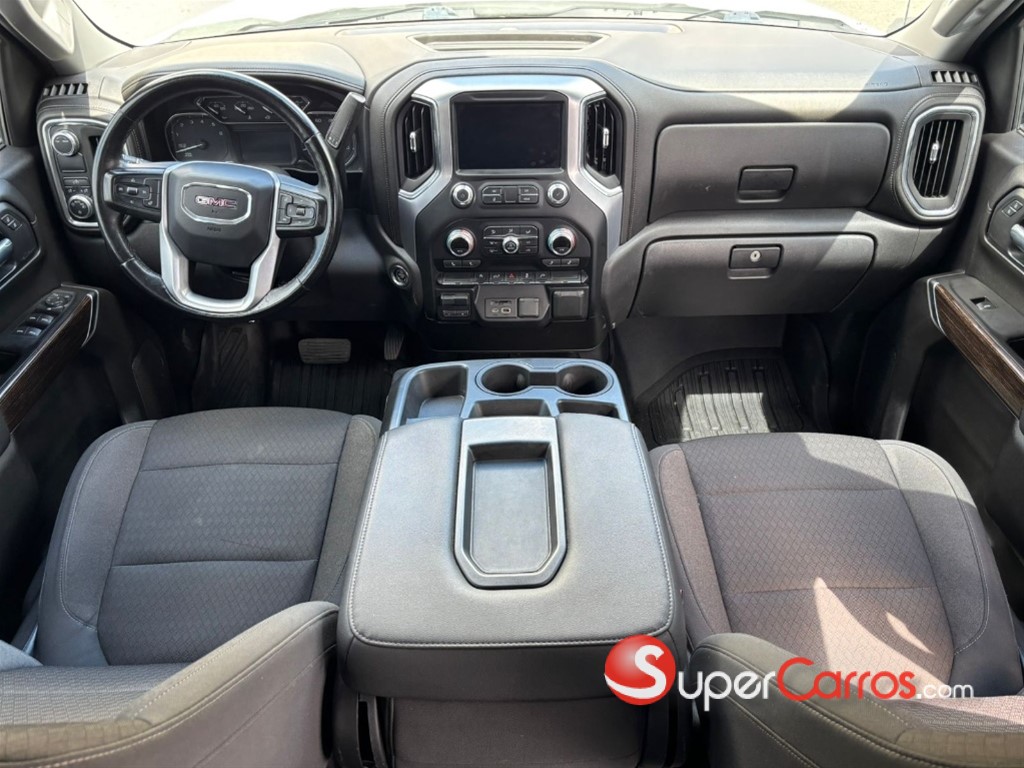 2021 GMC Sierra Denali — foto 8 / 11