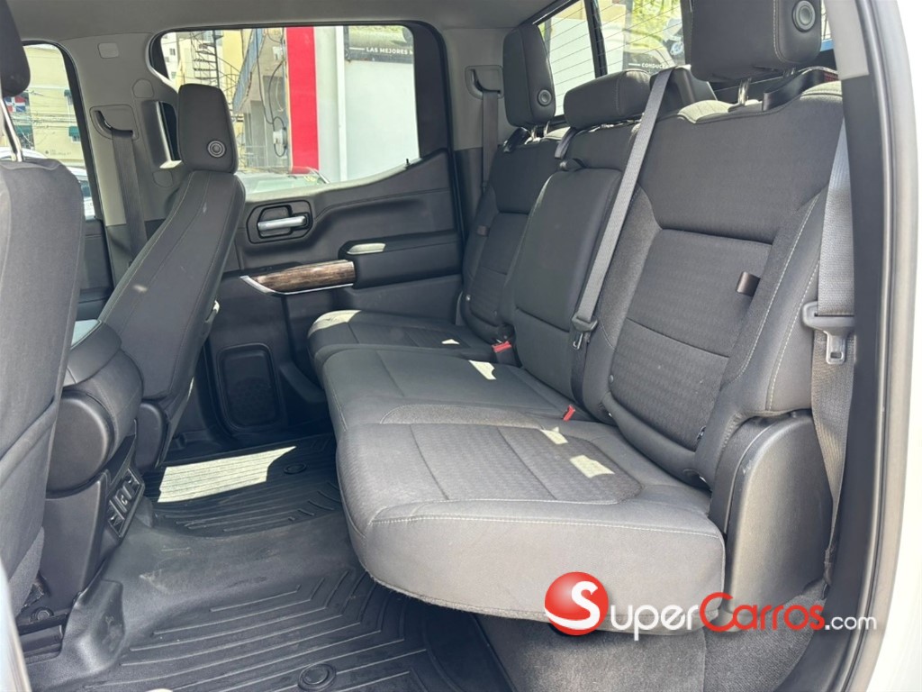 2021 GMC Sierra Denali — foto 9 / 11