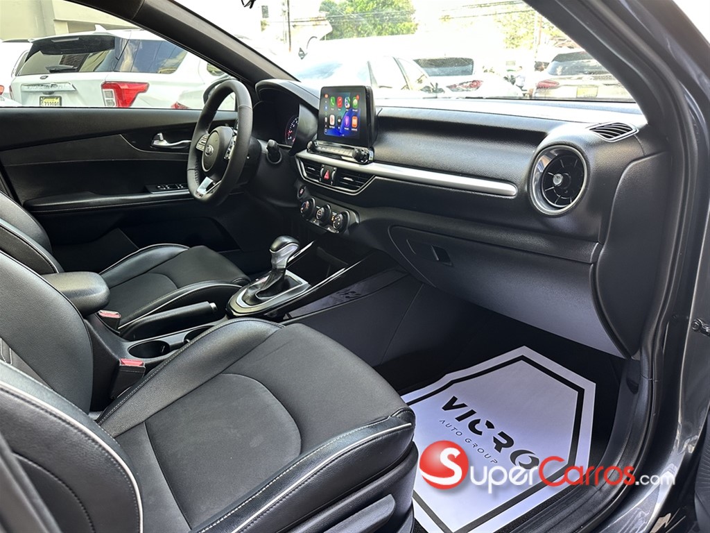 2020 Kia Forte GT Line — foto 7 / 12