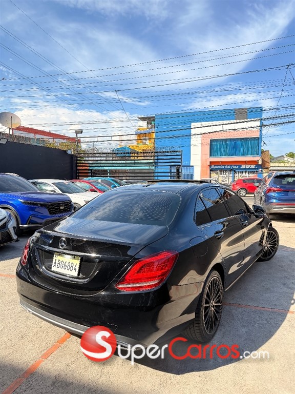 2021 Mercedes-Benz Clase C 300 Luxury — foto 4 / 12