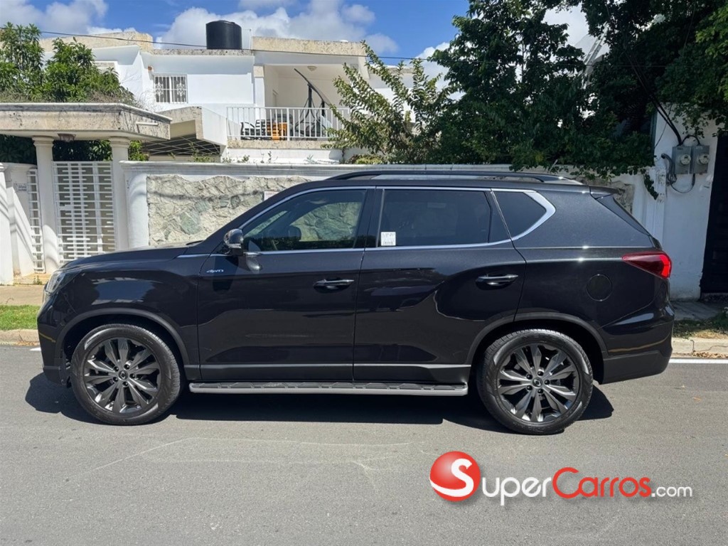 2025 KGM Rexton Limited Black Edition — foto 2 / 10