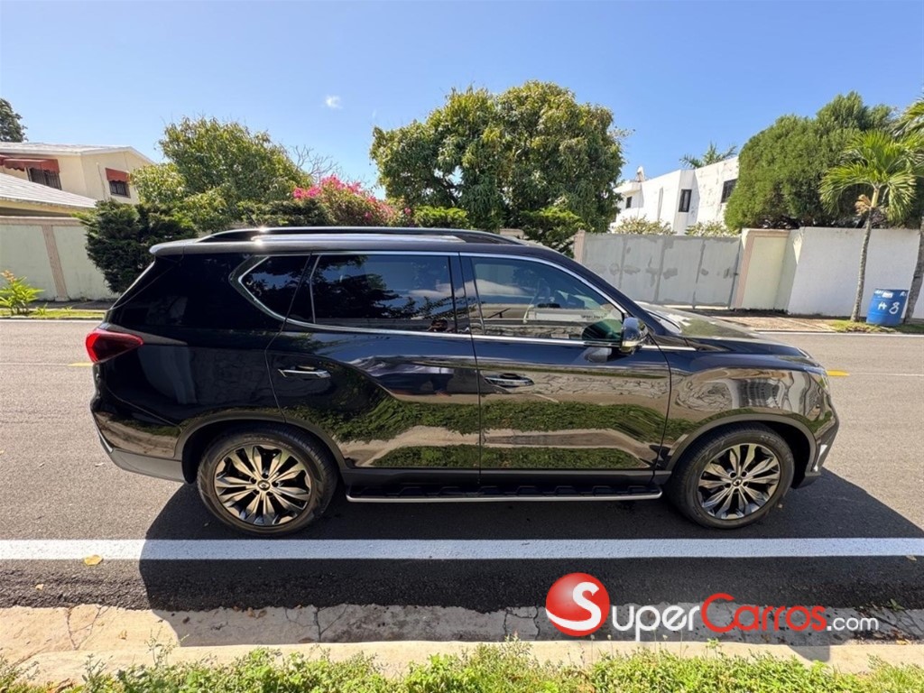 2025 KGM Rexton Limited Black Edition — foto 3 / 10
