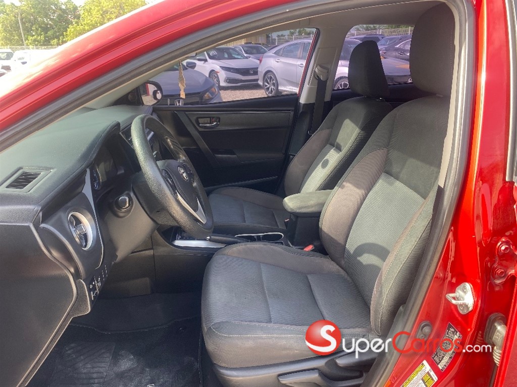 2019 Toyota Corolla LE — foto 8 / 10