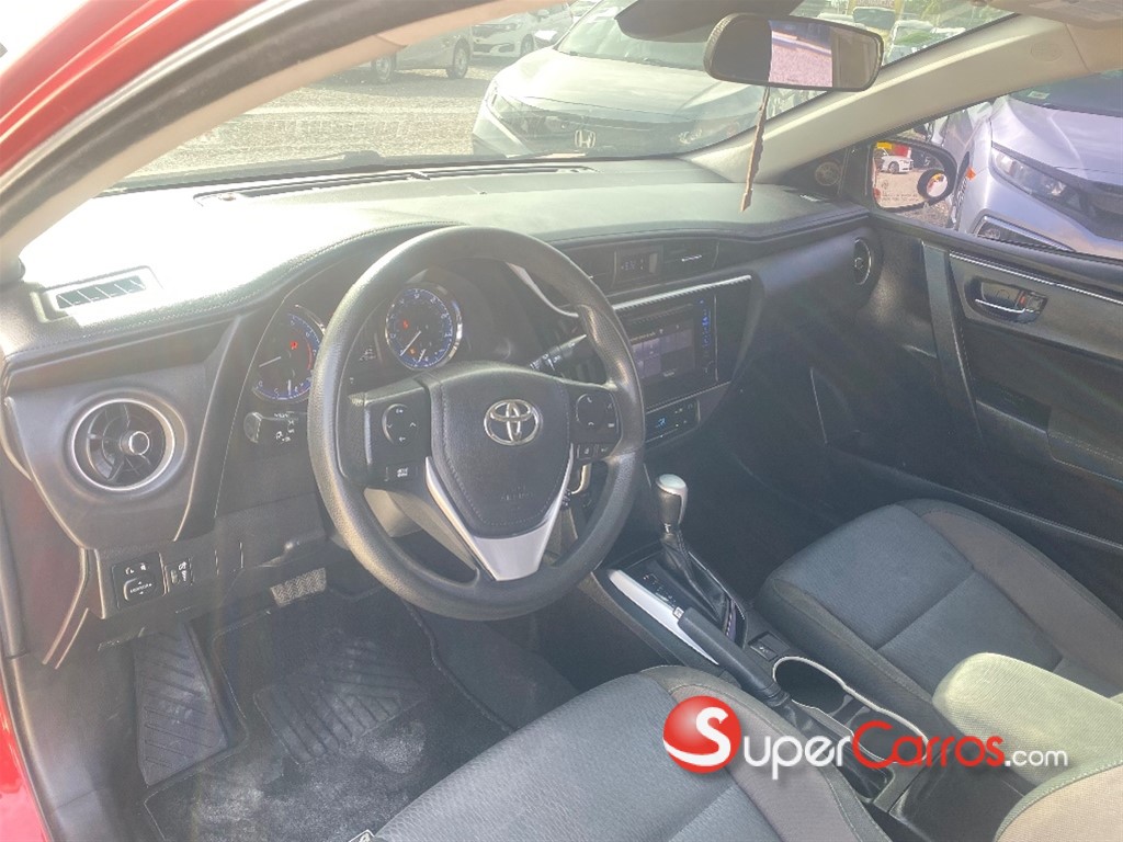 2019 Toyota Corolla LE — foto 9 / 10
