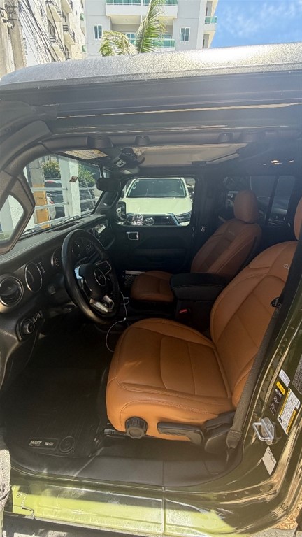 2021 Jeep Wrangler Sahara — foto 5 / 7