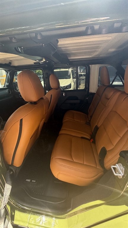 2021 Jeep Wrangler Sahara — foto 7 / 7