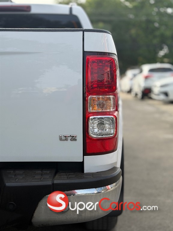 2022 Chevrolet Colorado LTZ — foto 8 / 12